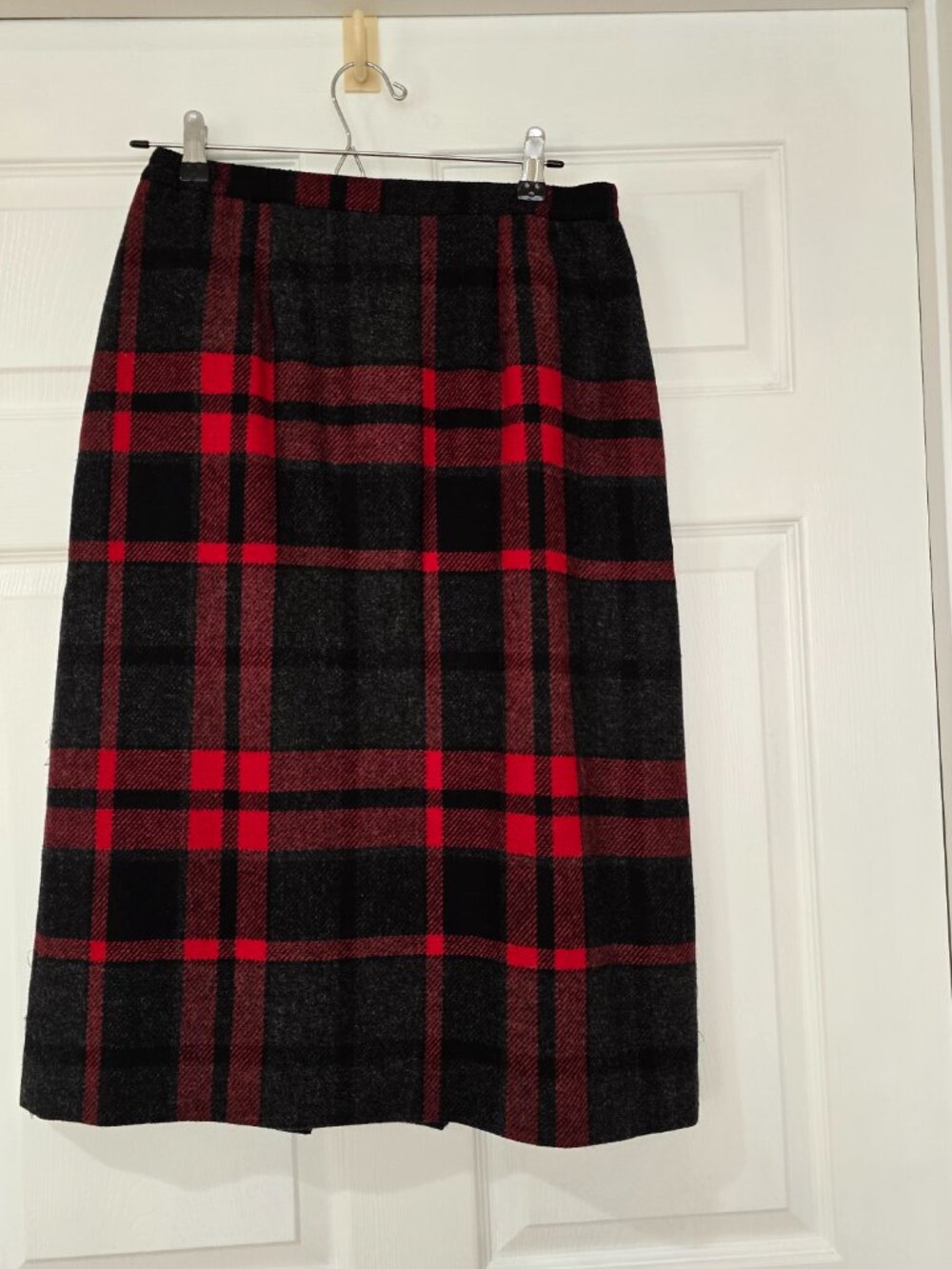 Vtg. Personal Women's 100% Wool Plaid Skirt Pleats‎ Lined Red Black Preppy Sz 12 - Picture 5 of 8